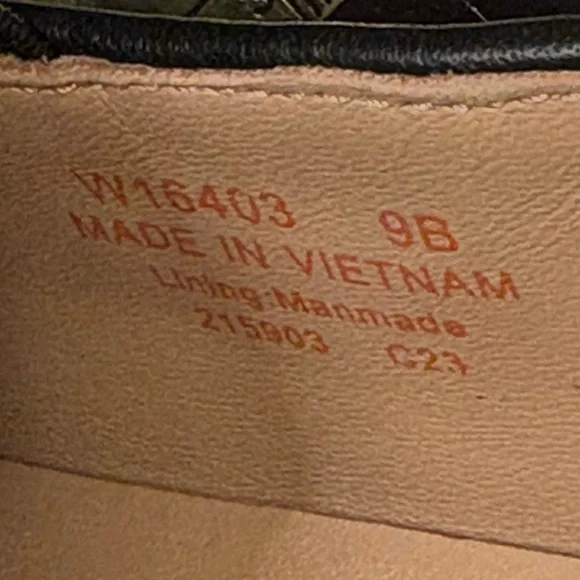 Cole Hahn Women’s Flats - Picture 4 of 4